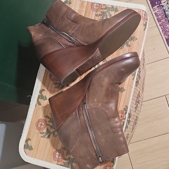 Frye Emma Ankle Wedge Bootie - Picture 3 of 5